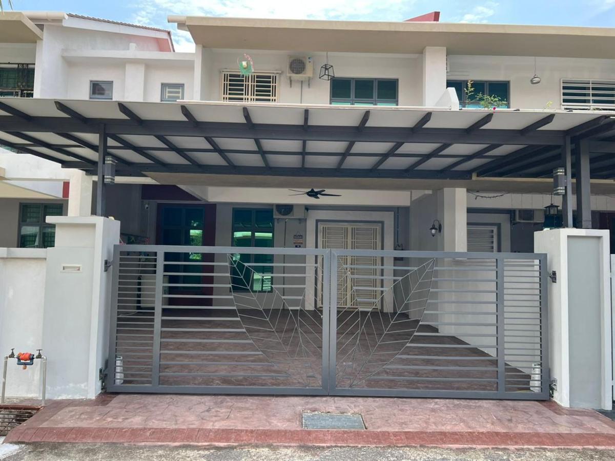 El Homestay Melaka ภายนอก รูปภาพ
